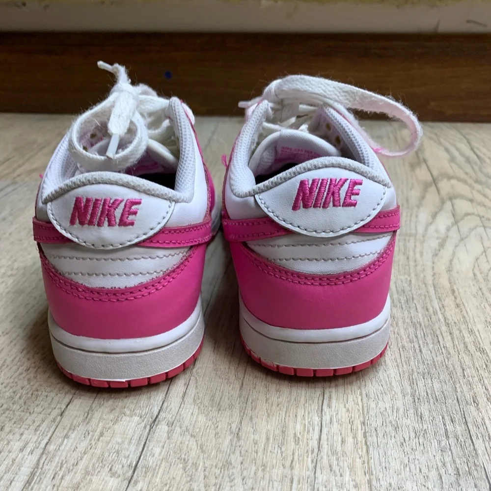 Girls Nike Dunk Low sneakers in 